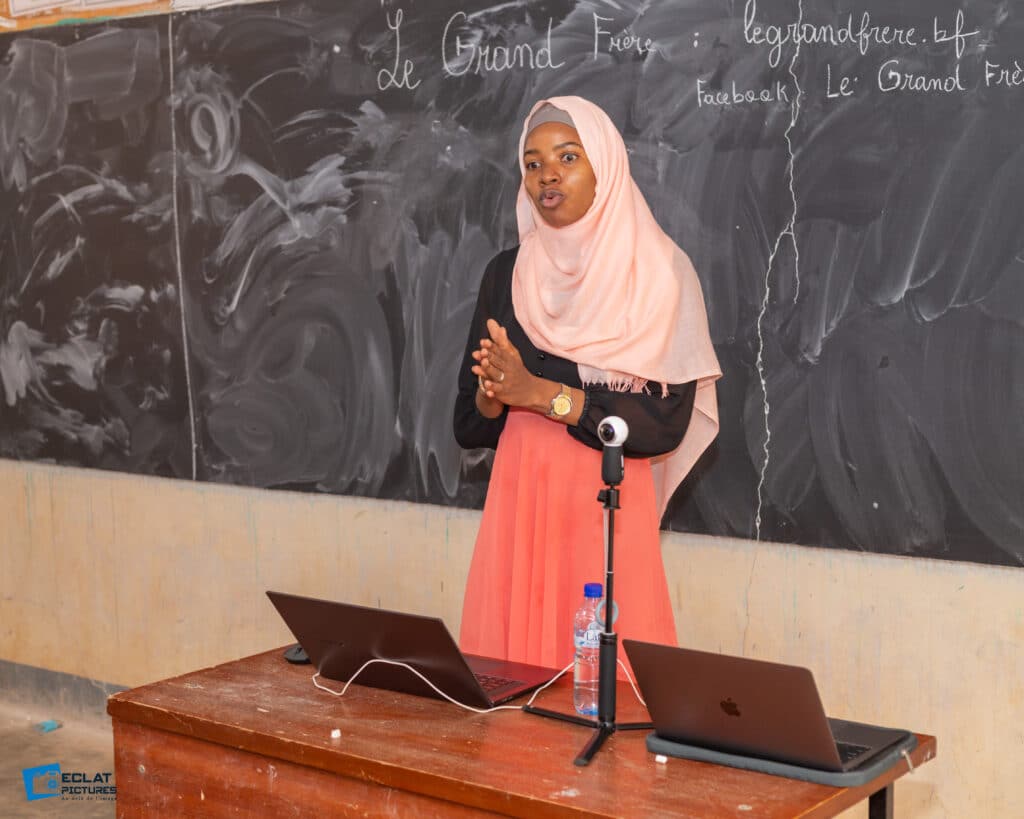 Madina SACKO coach en orientation scolaire et économiste de formation