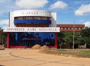 u-auben-ouaga-devanture